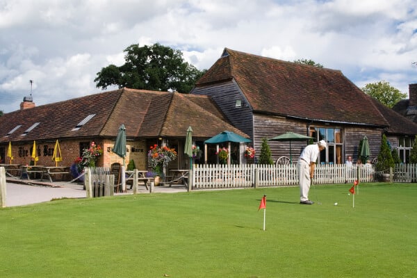 The Oak Barn Restaurant and Bar